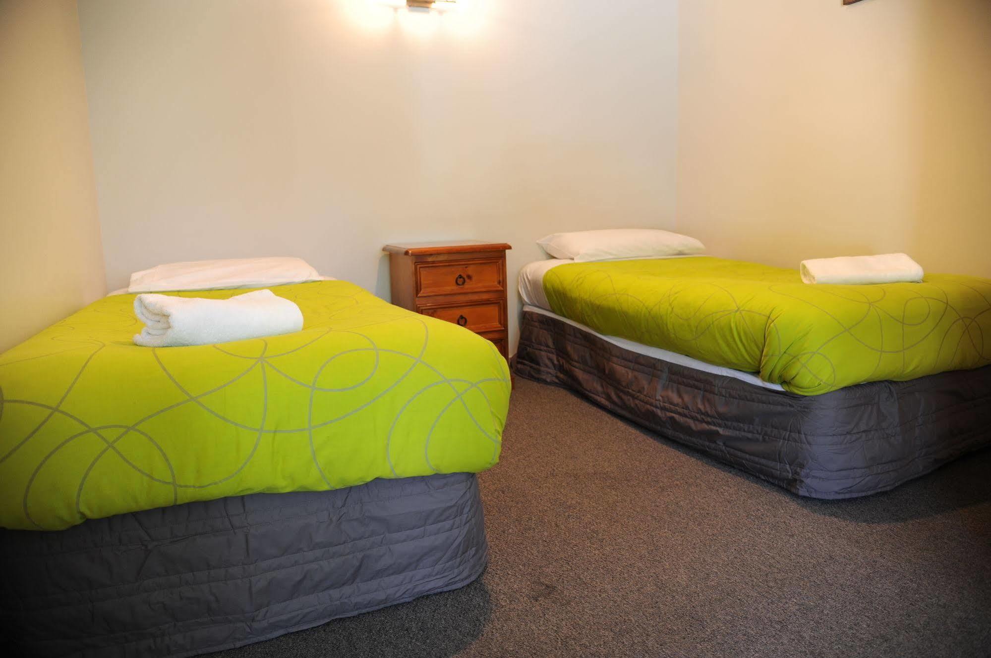 Blenheim Bridges Holiday Park Luaran gambar